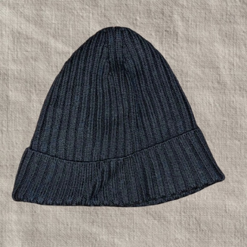 Lacoste 100% Wool Ribbed Beanie - Picture 2 of 3